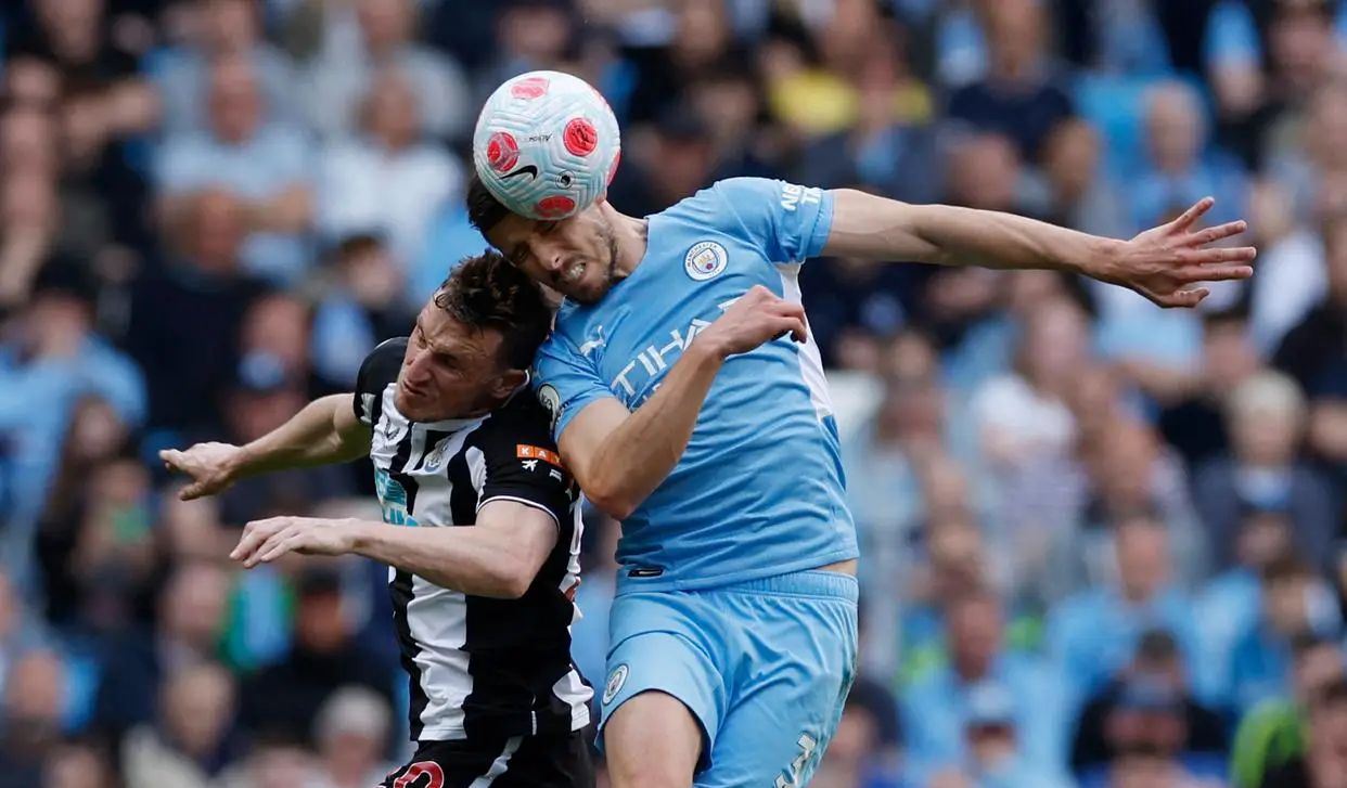 皇马客场逆转晋级欧冠八分之一决赛，表现亮眼的简单介绍