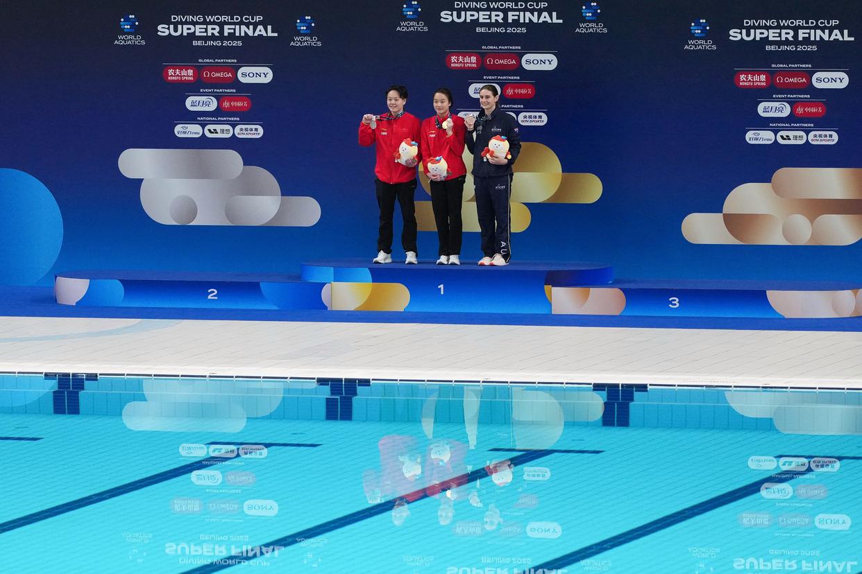 包含津巴布韦选手在女子跳水比赛中收获奖牌，全场震撼的词条