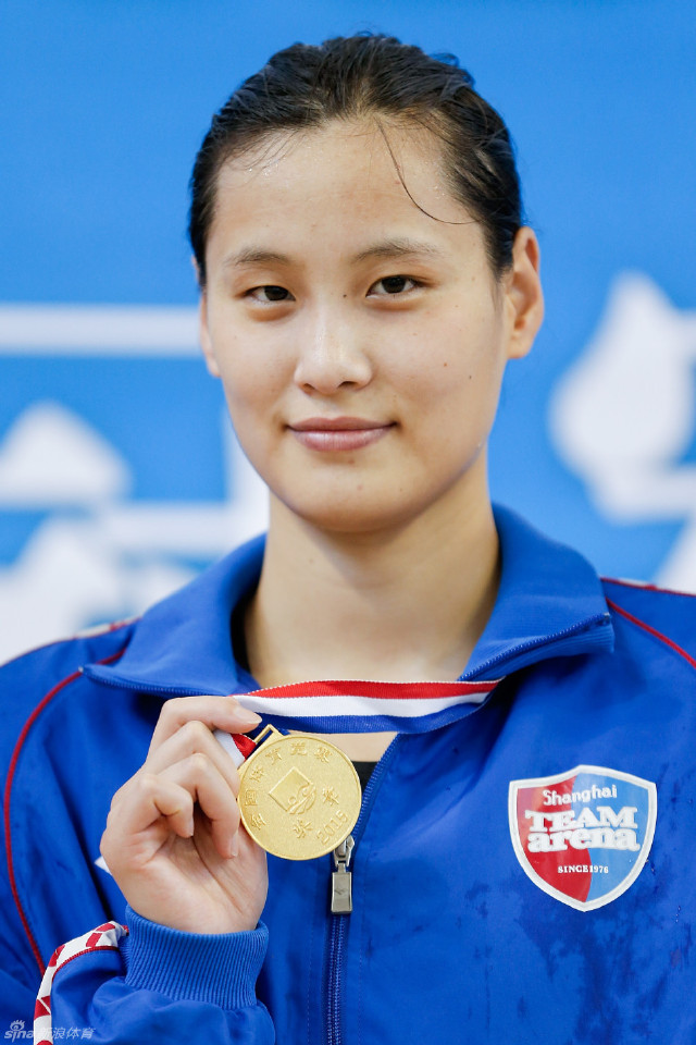 包含津巴布韦选手在女子跳水比赛中收获奖牌，全场震撼的词条