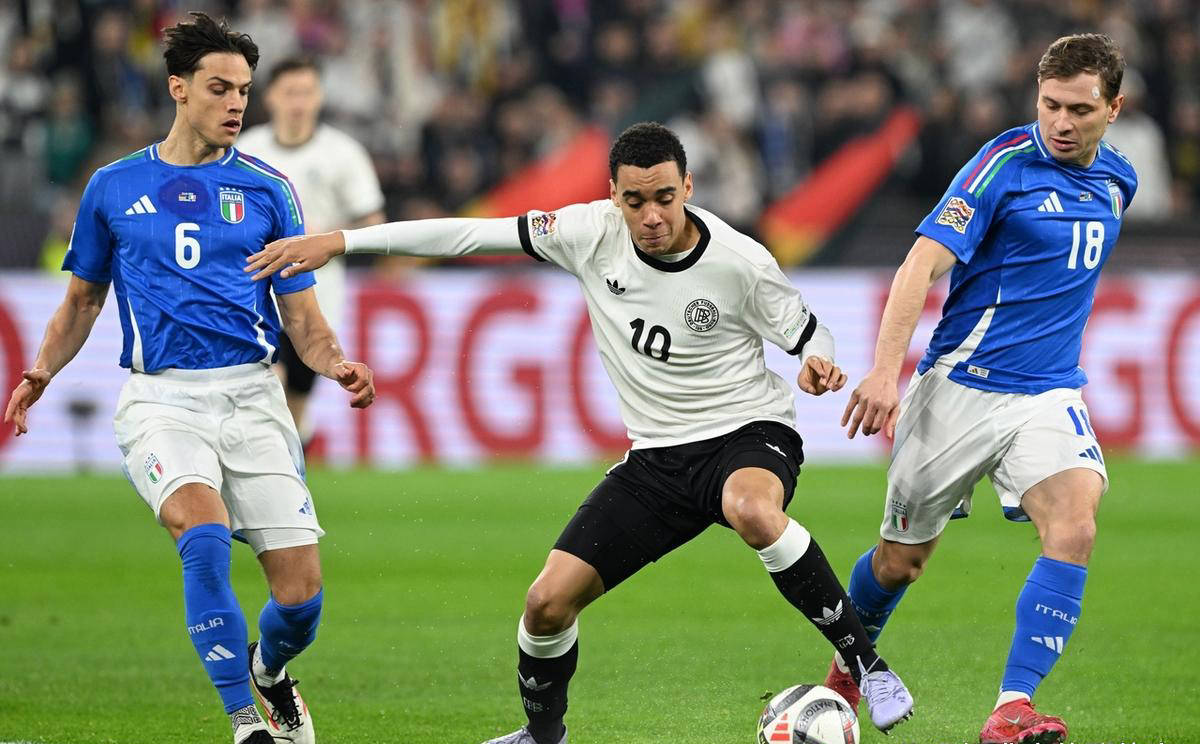 欧国联比赛意大利队赢得轻松胜利，稳坐前列，振奋人心的简单介绍