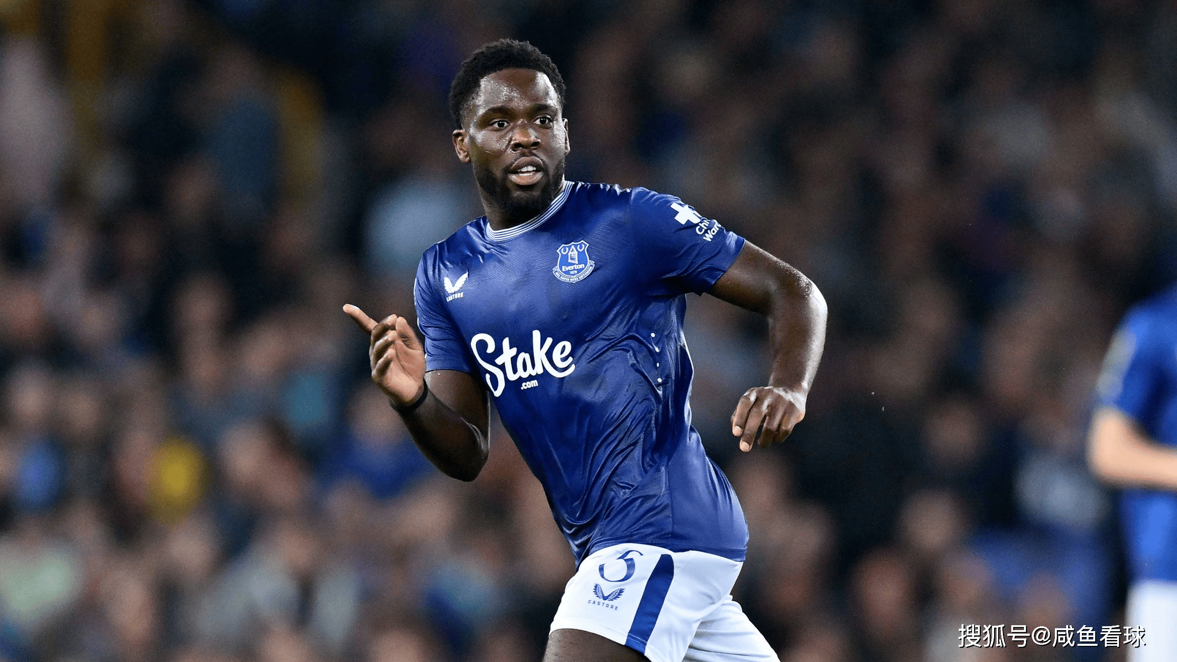 纽卡斯尔客场告负，埃弗顿反超取胜，表现亮眼