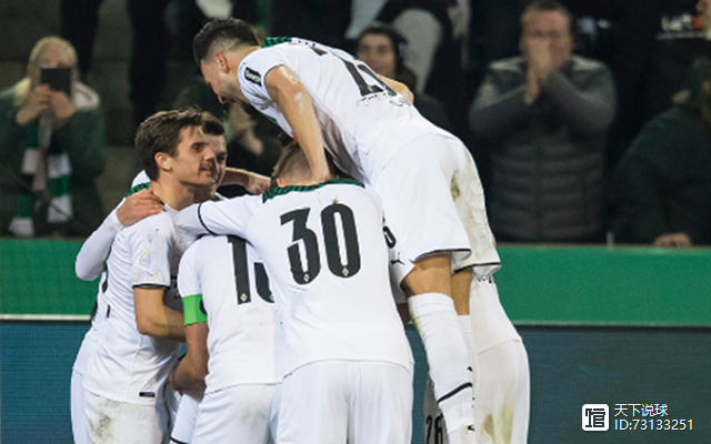 法兰克福鹰队再度斩获胜利,迈向辉煌,士气大振 法兰克福鹰队再度斩获胜利,迈向辉煌,士气大振