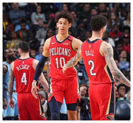 开云官网-鹈鹕险胜骑士，周琦刷新纪录的简单介绍