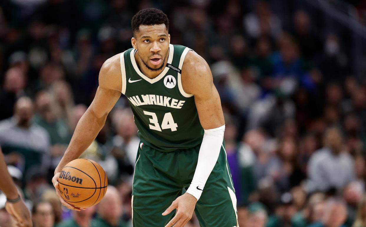 包含公牛险胜尼克斯,字母哥统治全场的词条 包含公牛险胜尼克斯,字母哥统治全场的词条